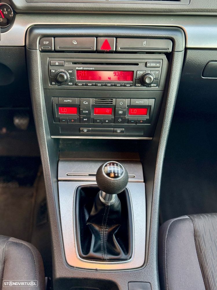 Audi A4 Avant 2.0 TDI Sport - 16