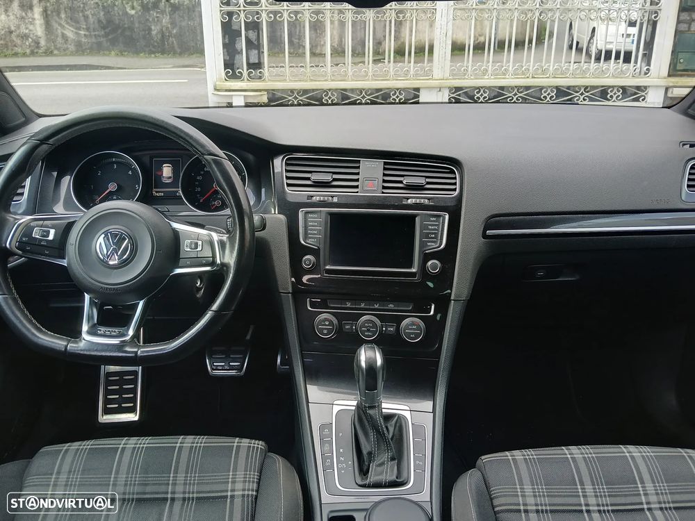 VW Golf 2.0 TDi GTD DSG - 16