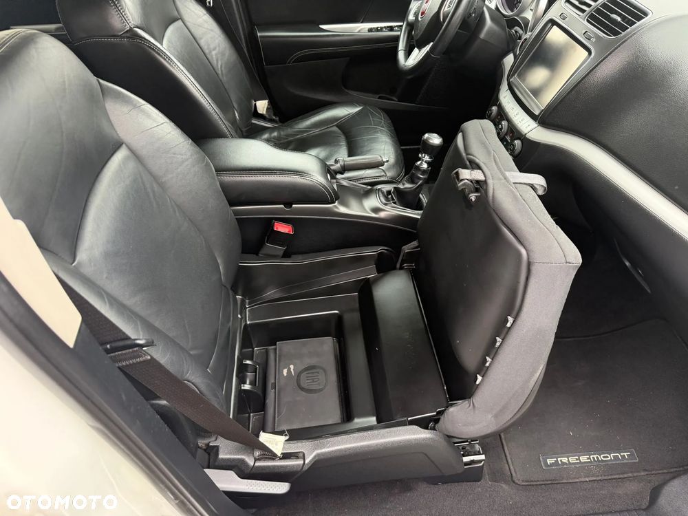 Fiat Freemont 2.0 Multijet 16V DPF Urban - 12