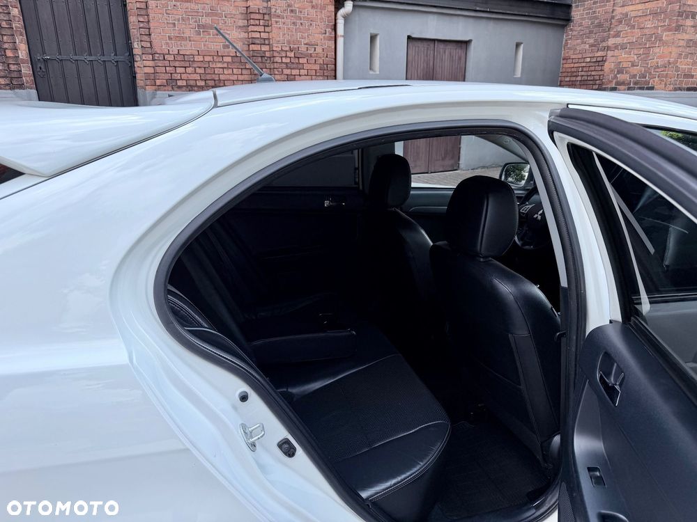 Mitsubishi Lancer 1.8 CVT Instyle - 10