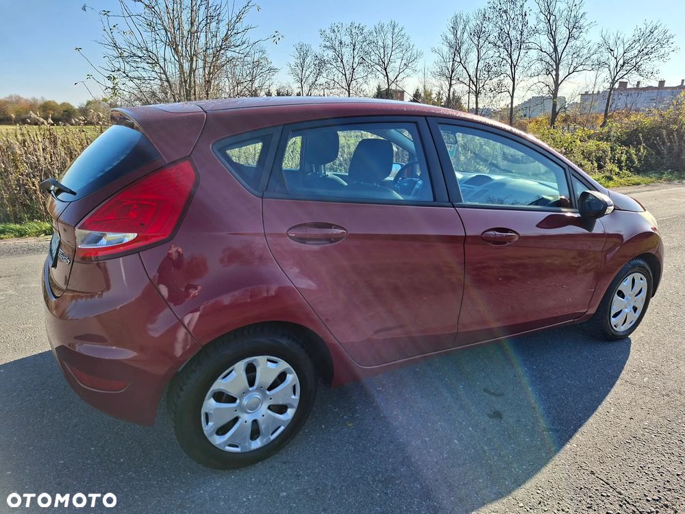 Ford Fiesta - 8