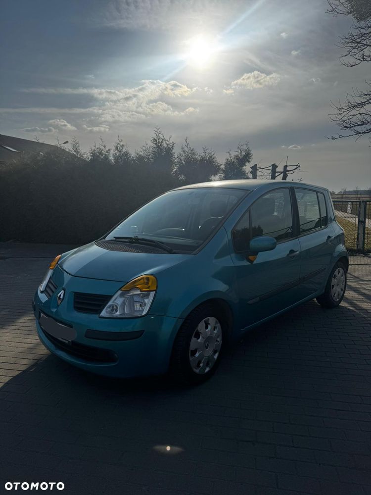 Renault Modus - 1