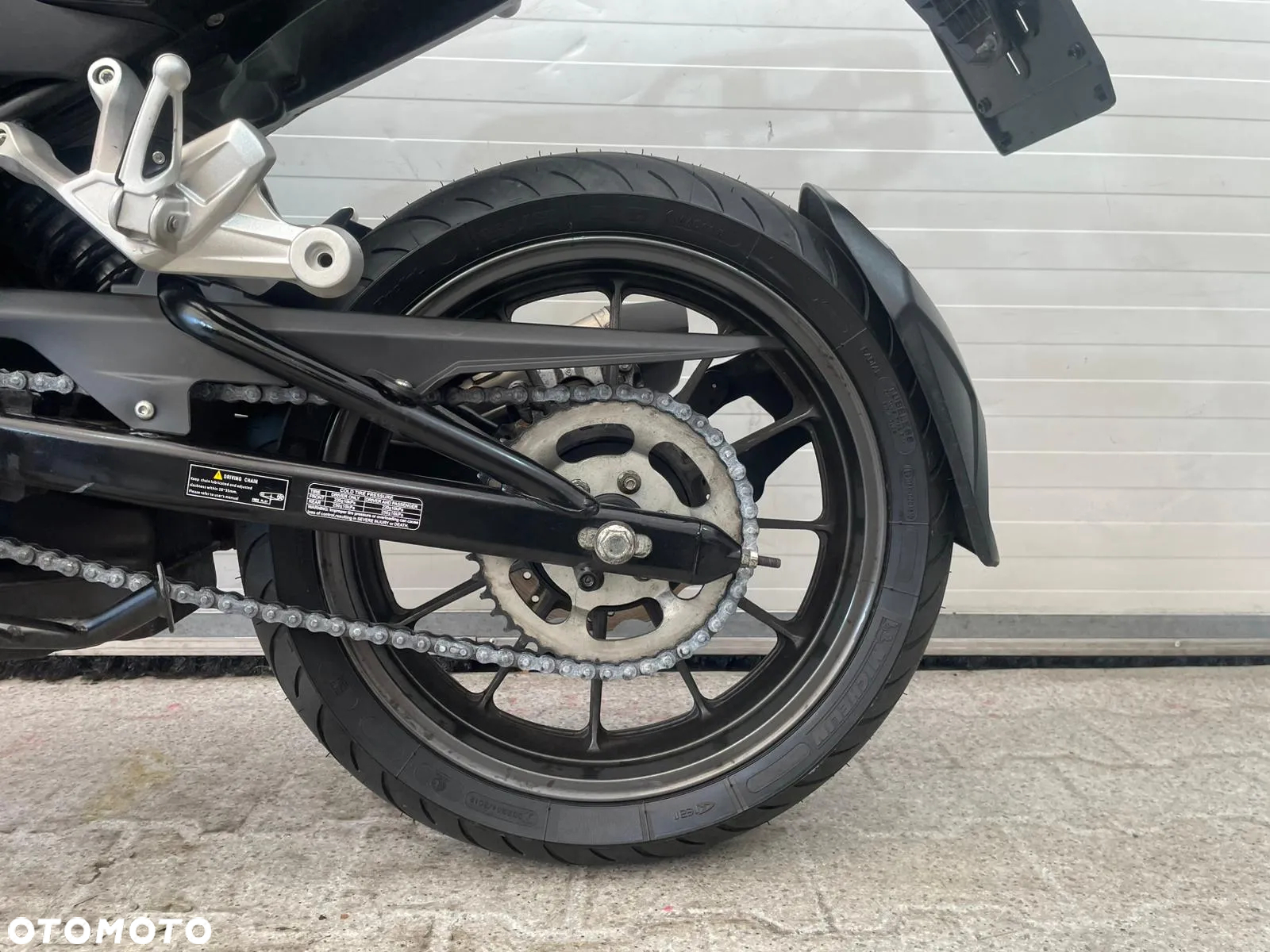 Benelli TRK 251 - 28