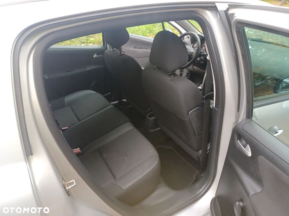 Peugeot 207 1.4 Trendy - 13