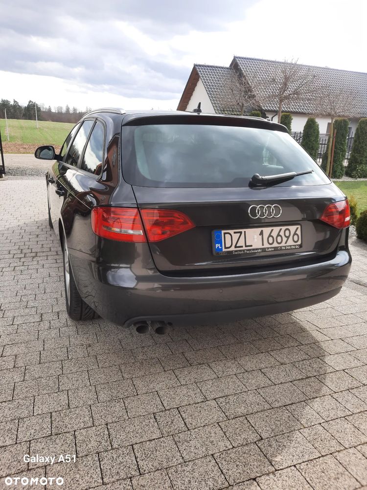 Audi A4 Avant 2.0 TDI - 5