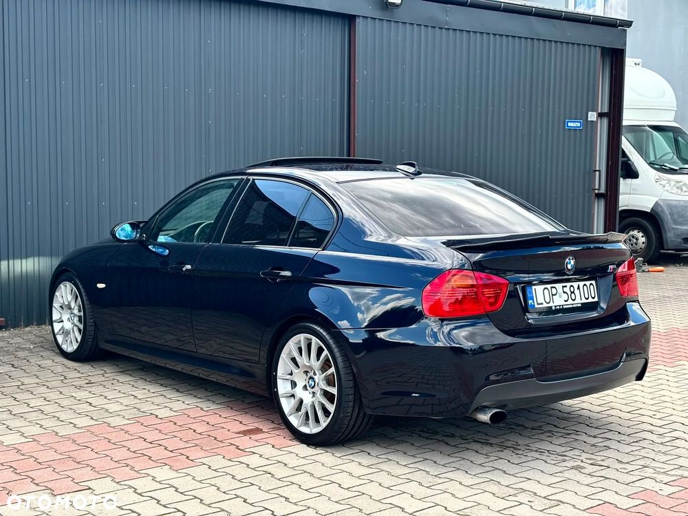 BMW Seria 3 320i - 9
