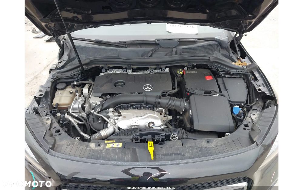 Mercedes-Benz GLA 250 4Matic 7G-DCT - 13