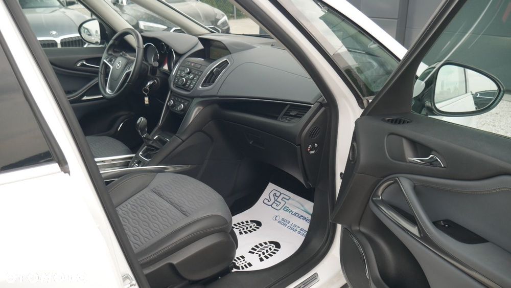 Opel Zafira - 14