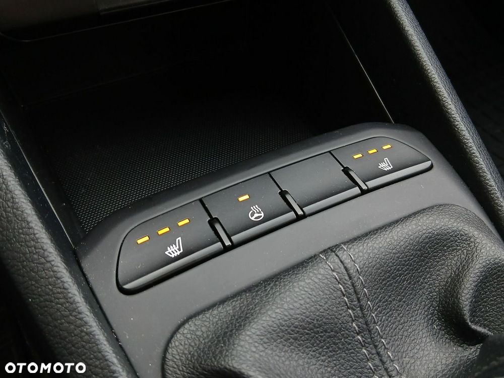 Kia Stonic 1.2 M - 24