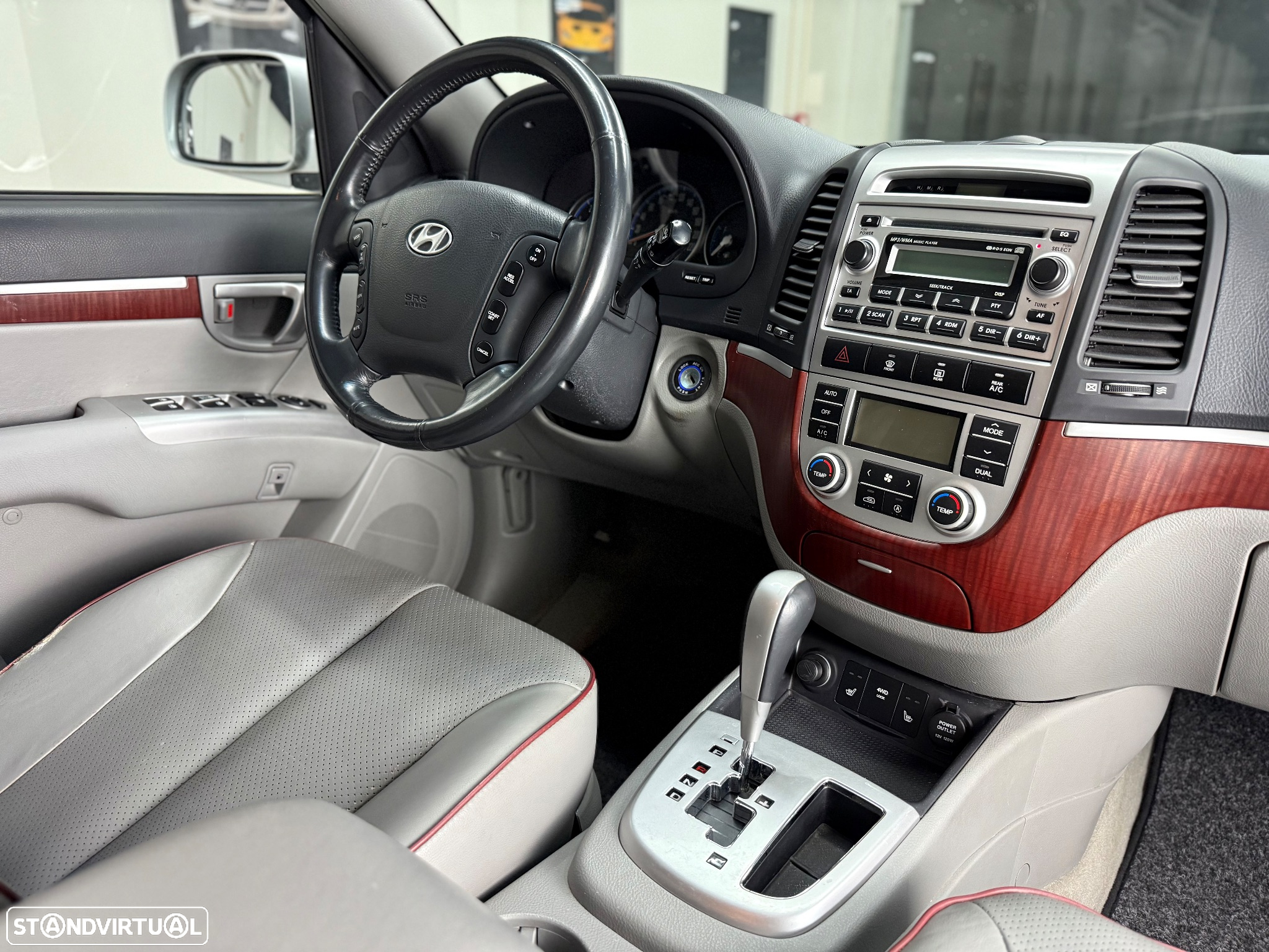 Hyundai Santa Fe 2.2 CRDi 7Wagon Style Aut. - 24