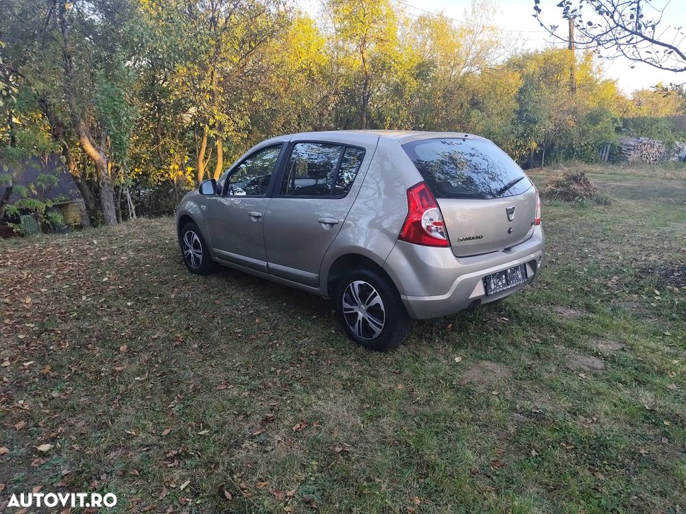Dacia Sandero 2012 photo 5