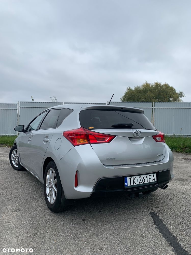 Toyota Auris 2.0 D-4D Edition - 16
