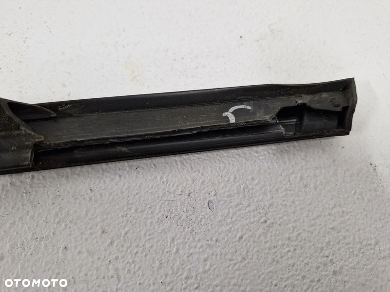 fiat 500x listwa zgarniająca drzwi prawy tył tylna - 6