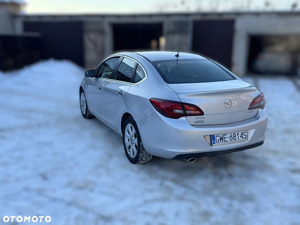 Opel Astra - 4