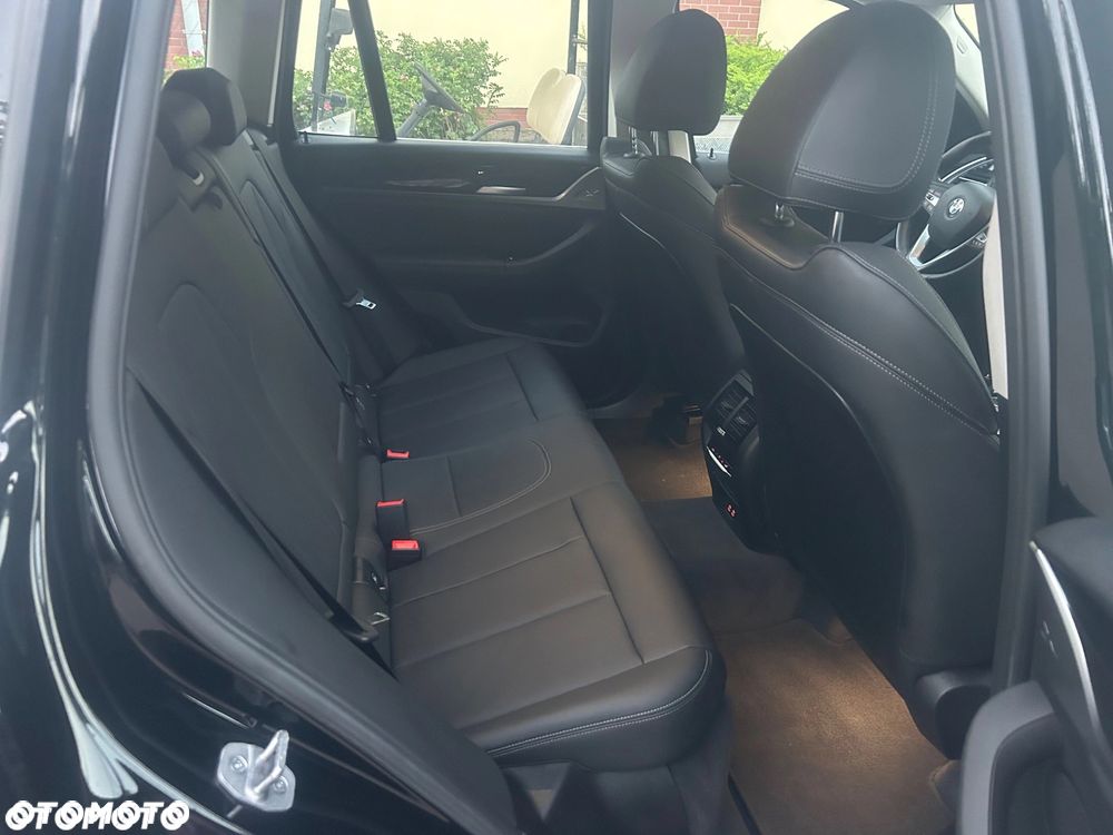 BMW X3 xDrive20d mHEV - 22