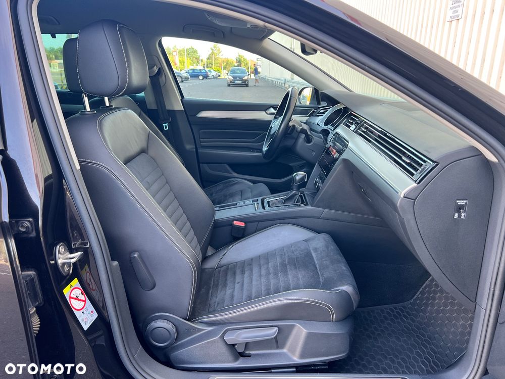 Volkswagen Passat 2.0 TDI EVO Elegance DSG - 16