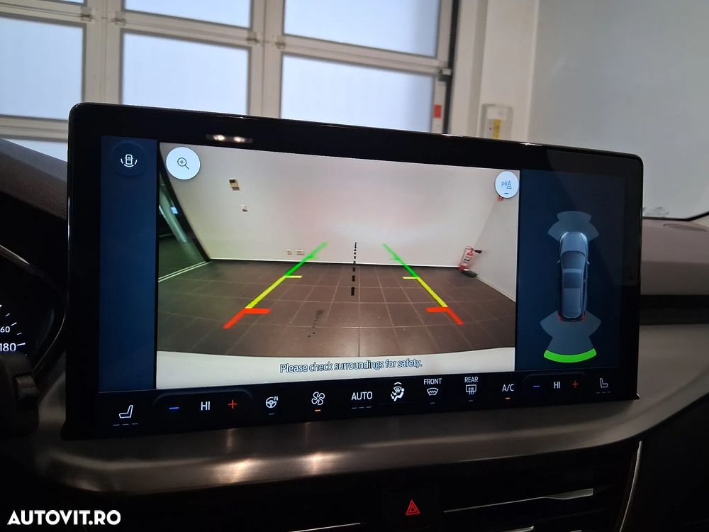 Ford Focus 1.0 EcoBoost Titanium - 30