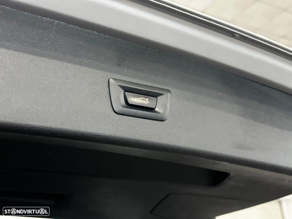 BMW X1 16 d sDrive Advantage Auto - 8