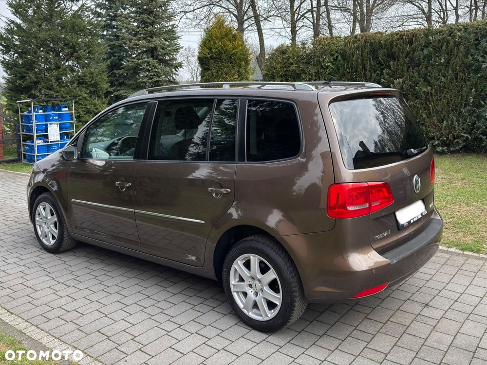 Volkswagen Touran 2.0 TDI DPF BlueMotion Technology Comfortline - 14