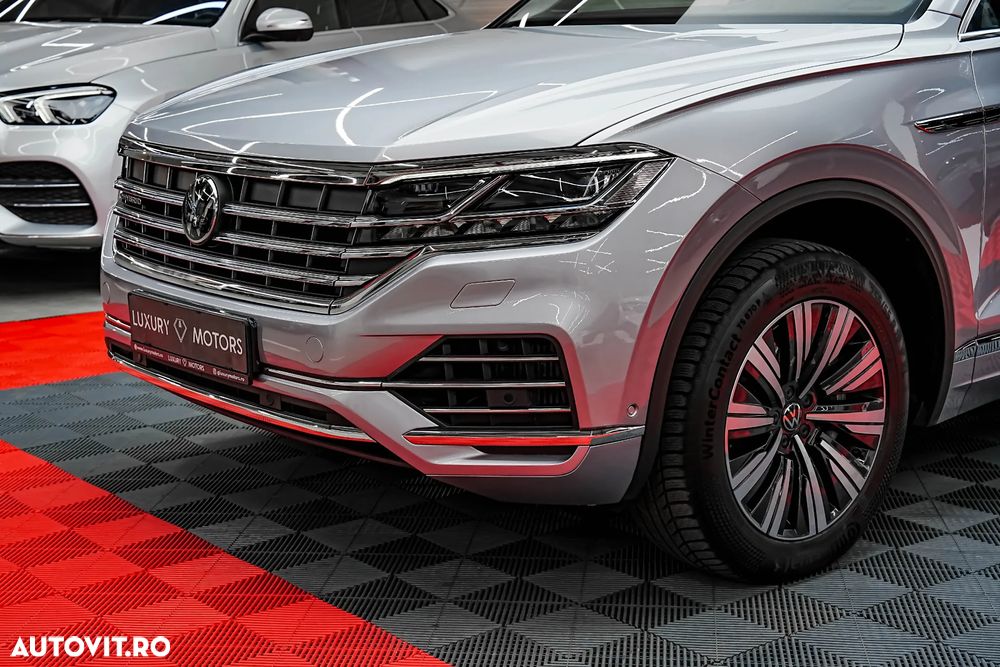 Volkswagen Touareg 3.0 V6 e-Hybrid 4Motion Aut. Elegance - 17