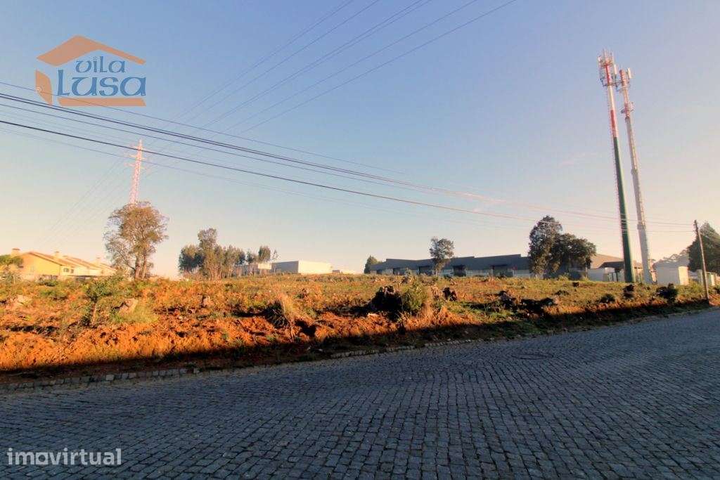 Terreno de 12.300 m2 Zona Industrial Grijo, Vila Nova de Gaia! - Grande imagem: 2/18