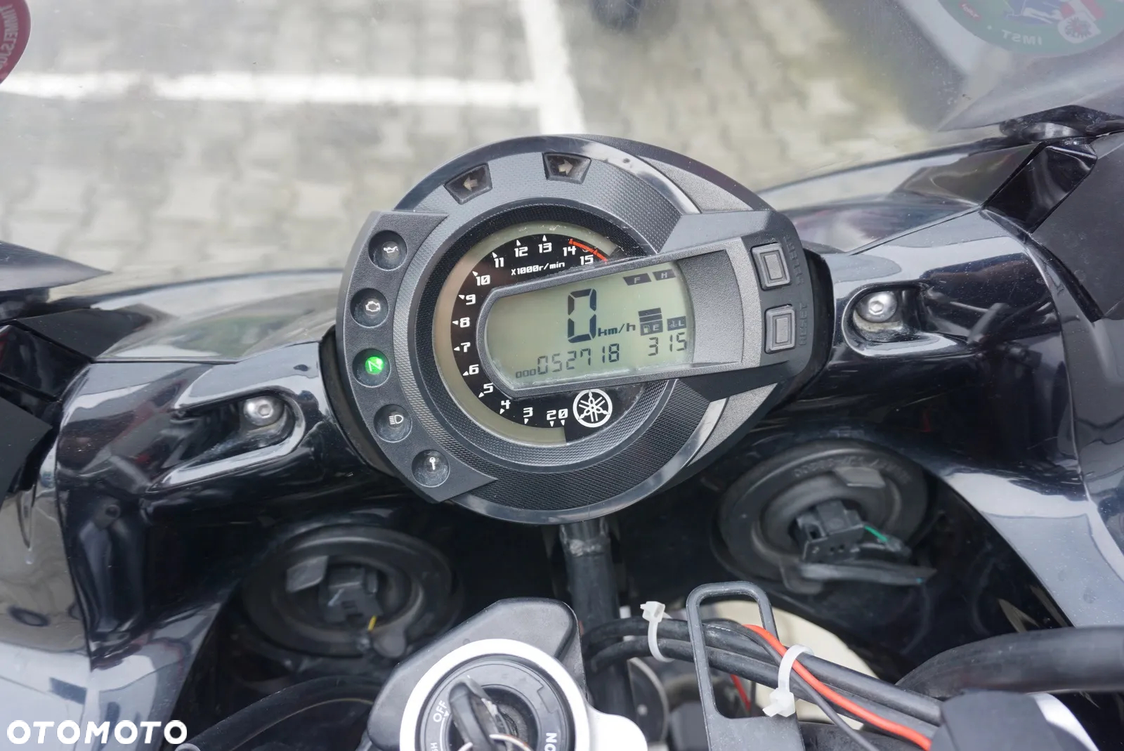Yamaha FZ - 20