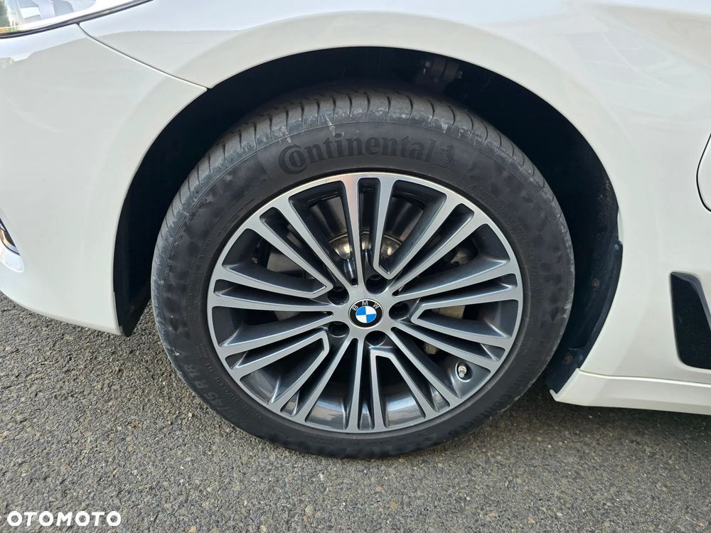 BMW Seria 5 530e iPerformance xDrive Luxury Line - 22