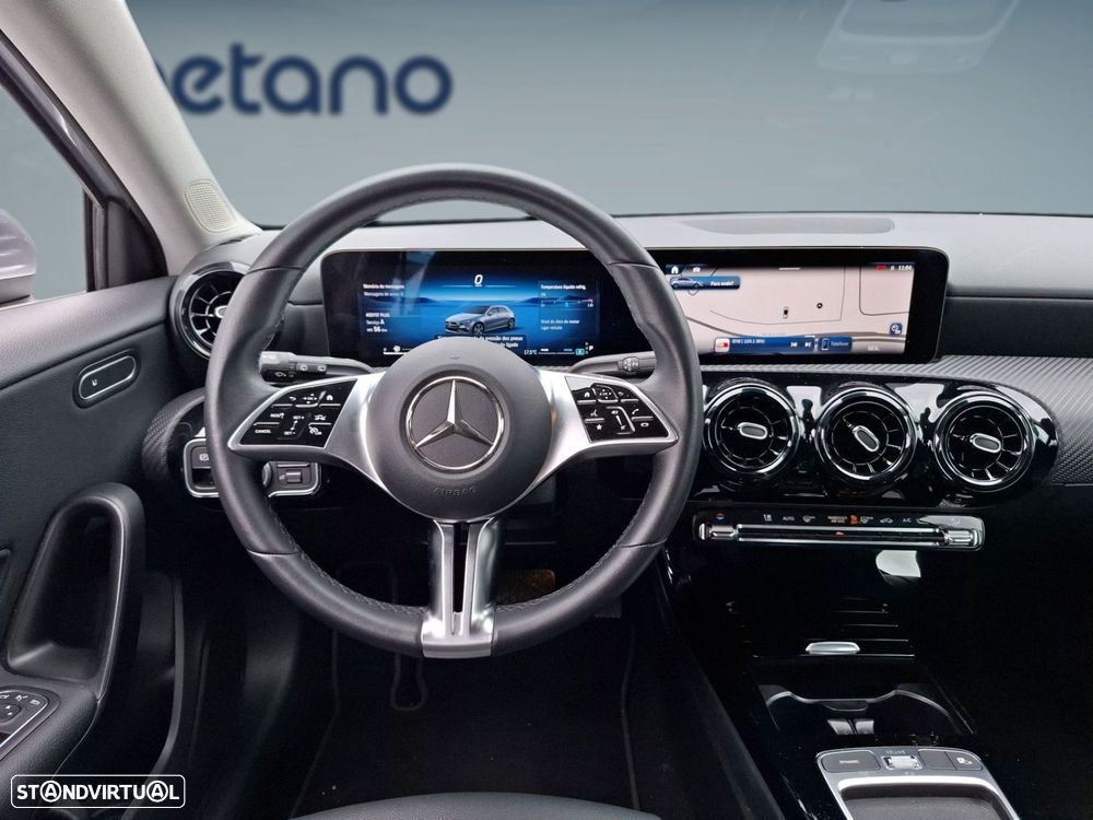 Mercedes-Benz A 200 - 13