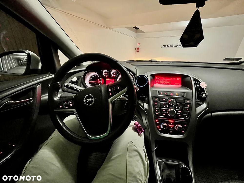 Opel Astra 1.4 T EU6 - 2