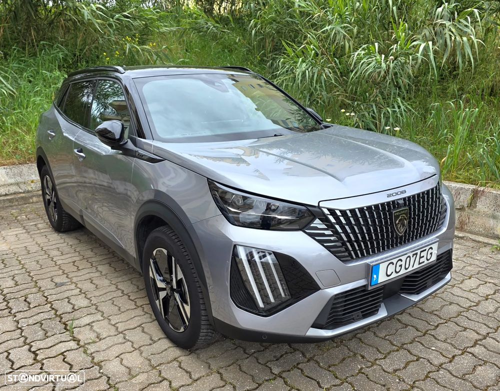 Peugeot 2008 PureTech 130 EAT8 GT - 1