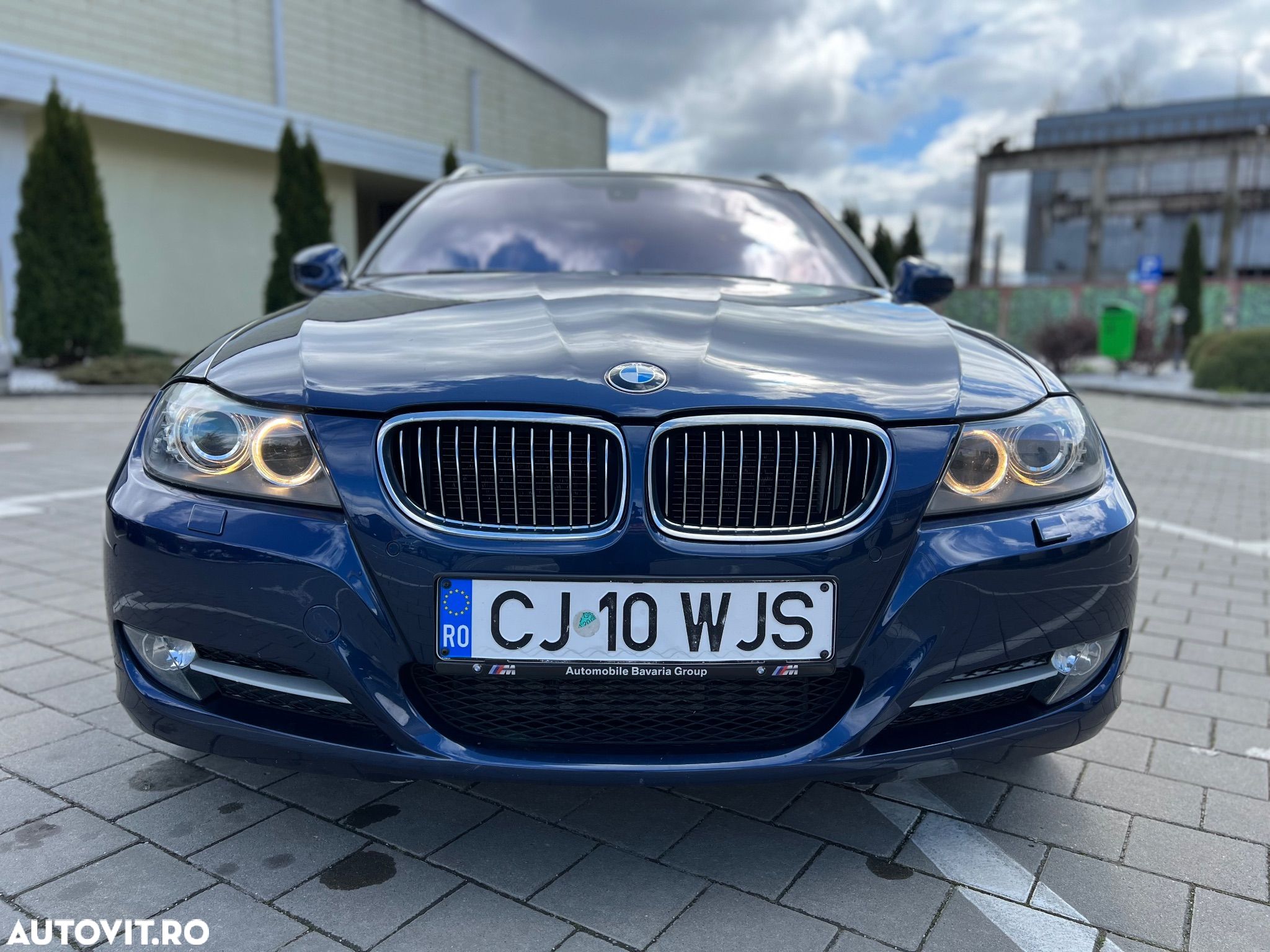 BMW Seria 3 320d xDrive - 1