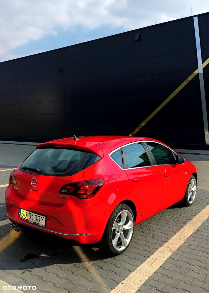 Opel Astra 1.6 SIDI Turbo ecoFLEX Start/Stop Innovation - 2