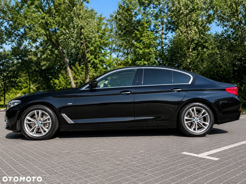 BMW Seria 5 520d xDrive - 2