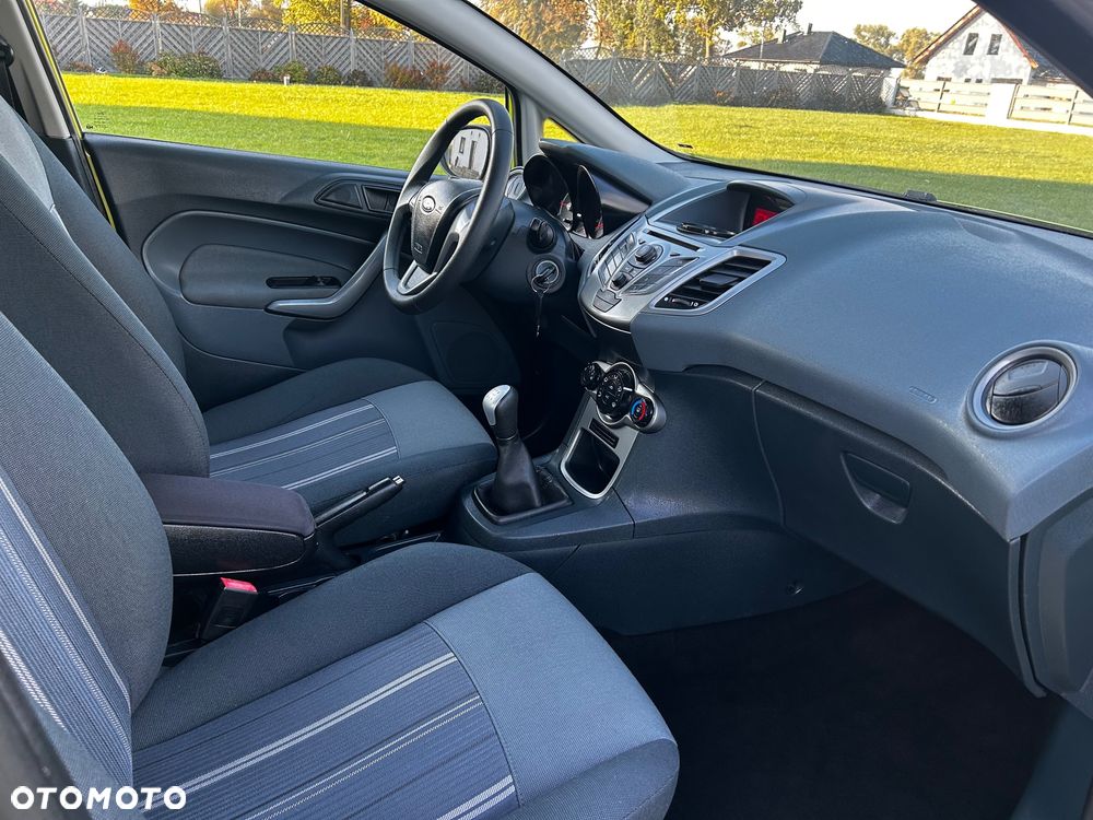 Ford Fiesta 1.25 Ambiente - 19