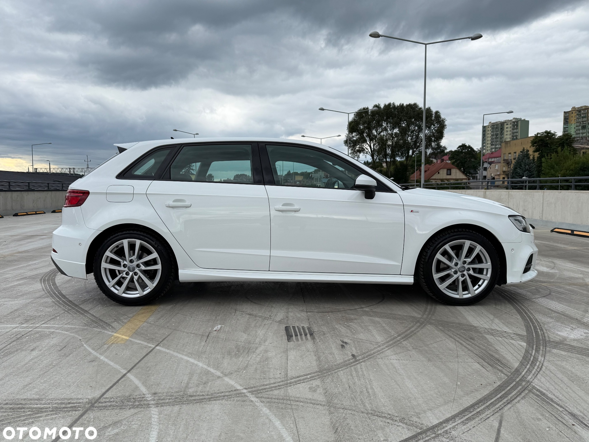 Audi A3 35 TFSI Sport S tronic - 9