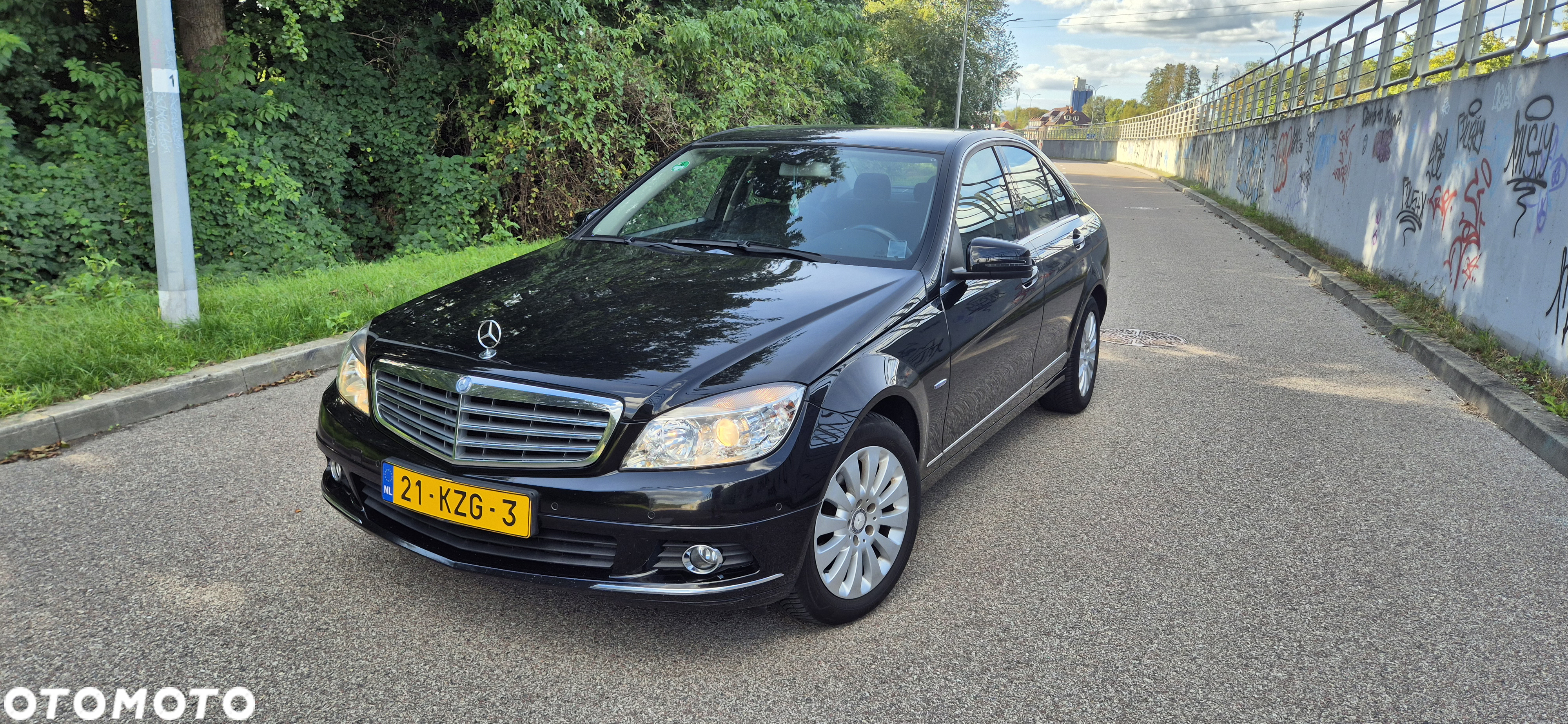 Mercedes-Benz Klasa C 180 K BlueEff Elegance - 7
