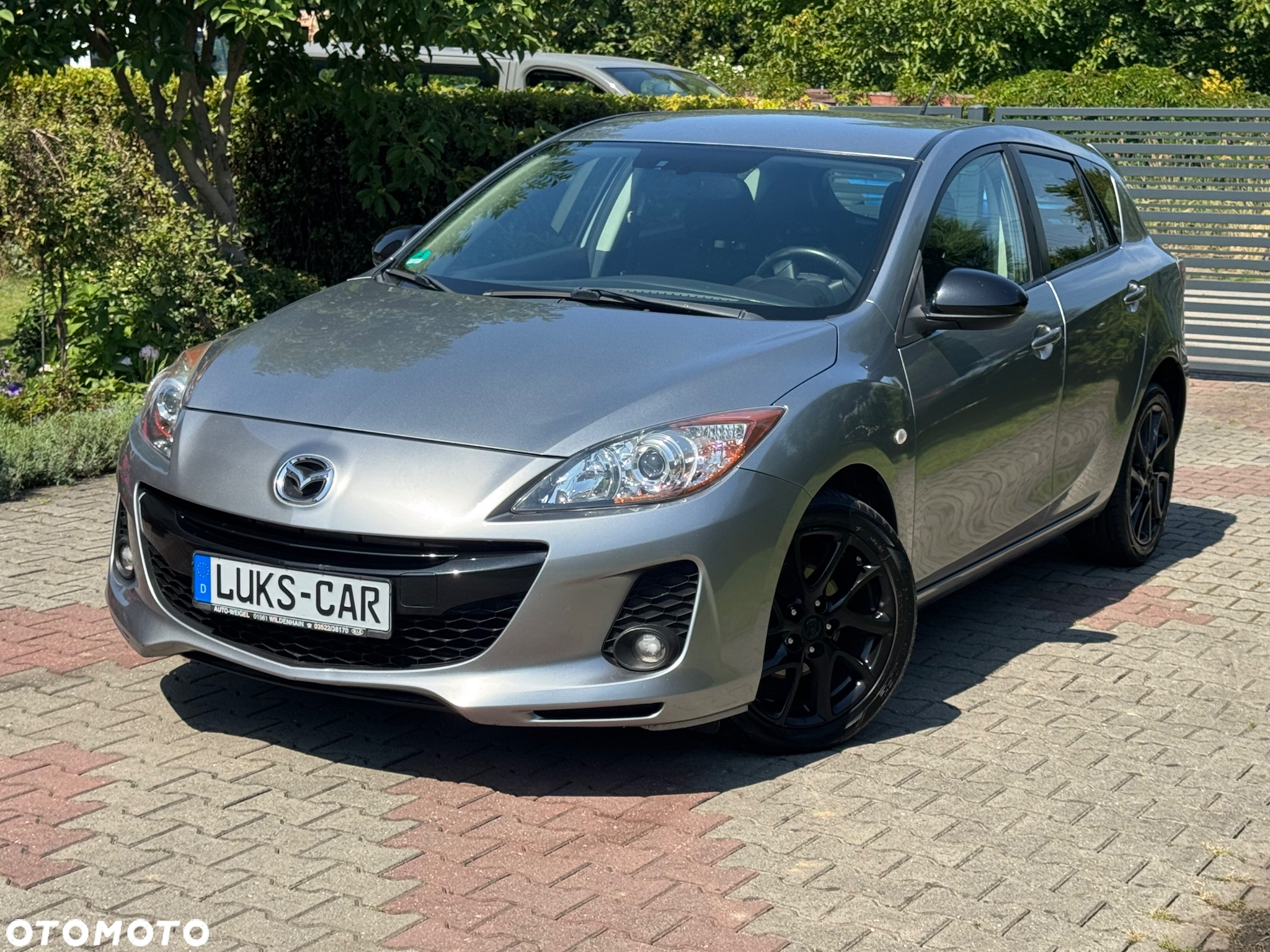 Mazda 3 1.6 Exclusive + - 2