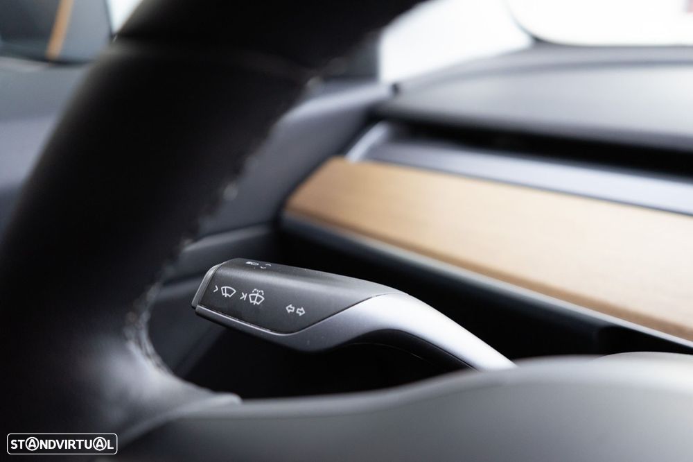 Tesla Model 3 Standard RWD Plus - 35