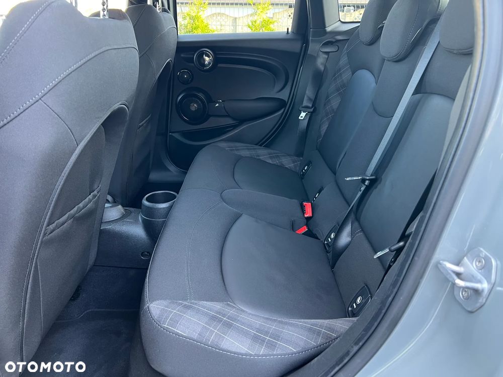 MINI Cooper 60 Years Chili - 28