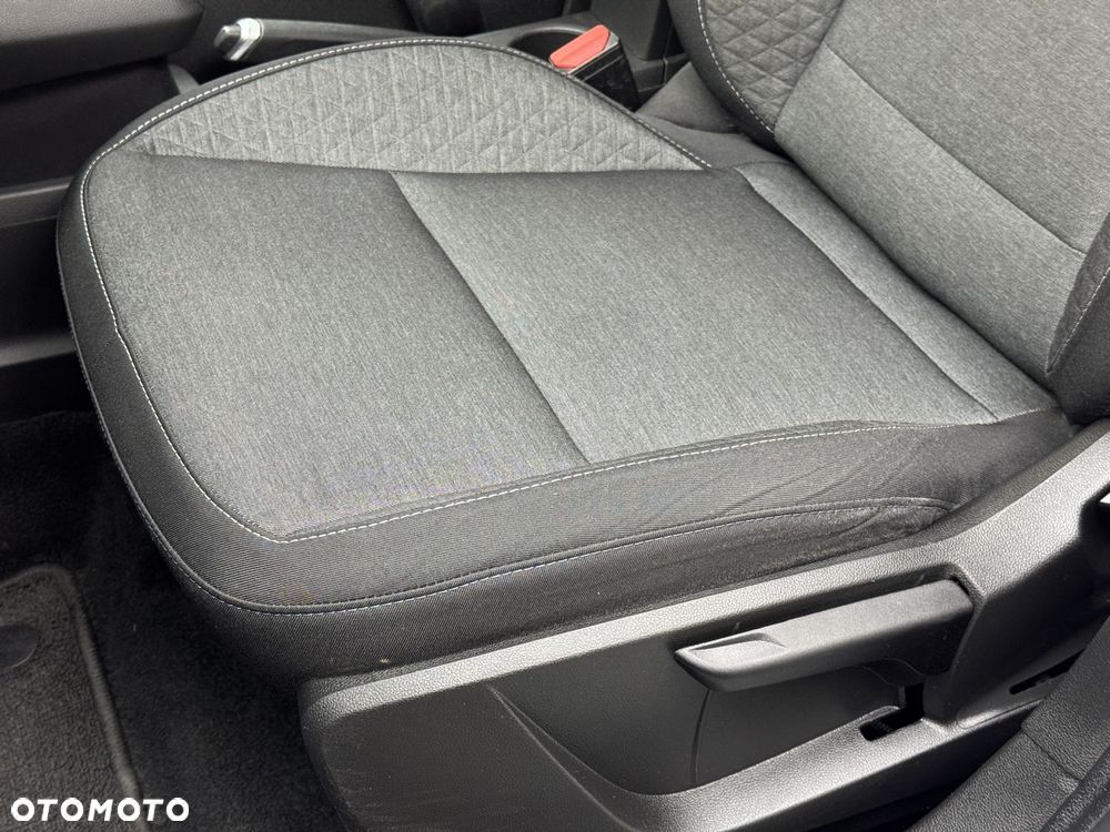 Renault Captur - 13