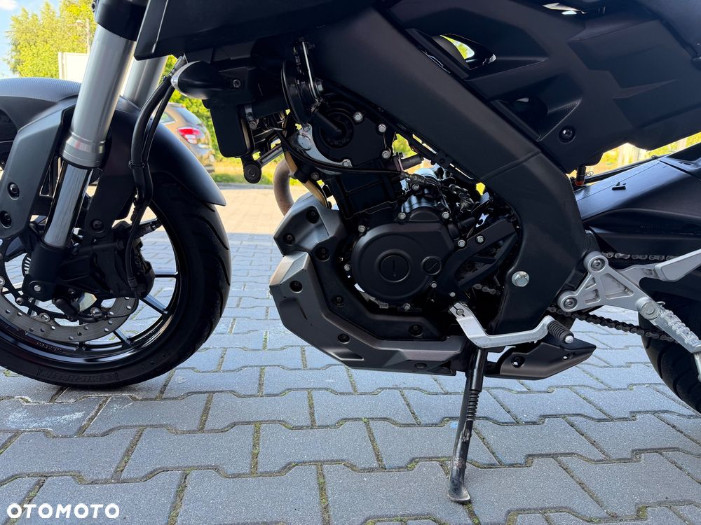 Yamaha MT - 7