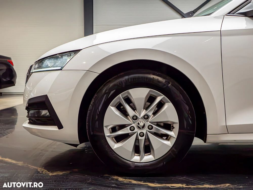 Skoda Octavia 2.0 TDI DSG Ambition - 17