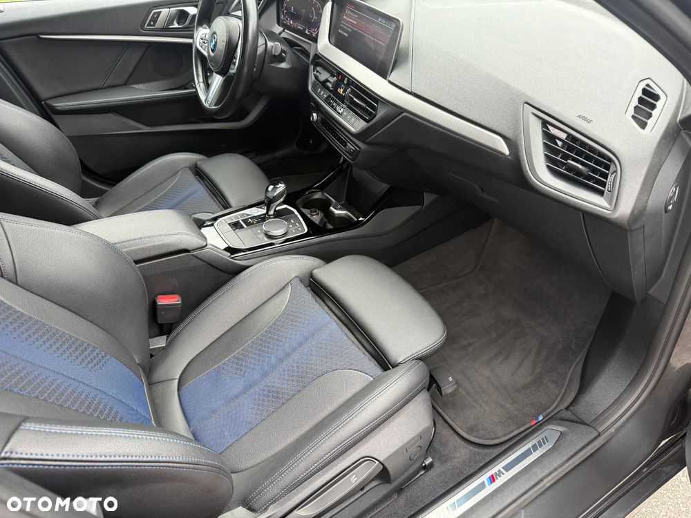 BMW Seria 1 118i M Sport - 12