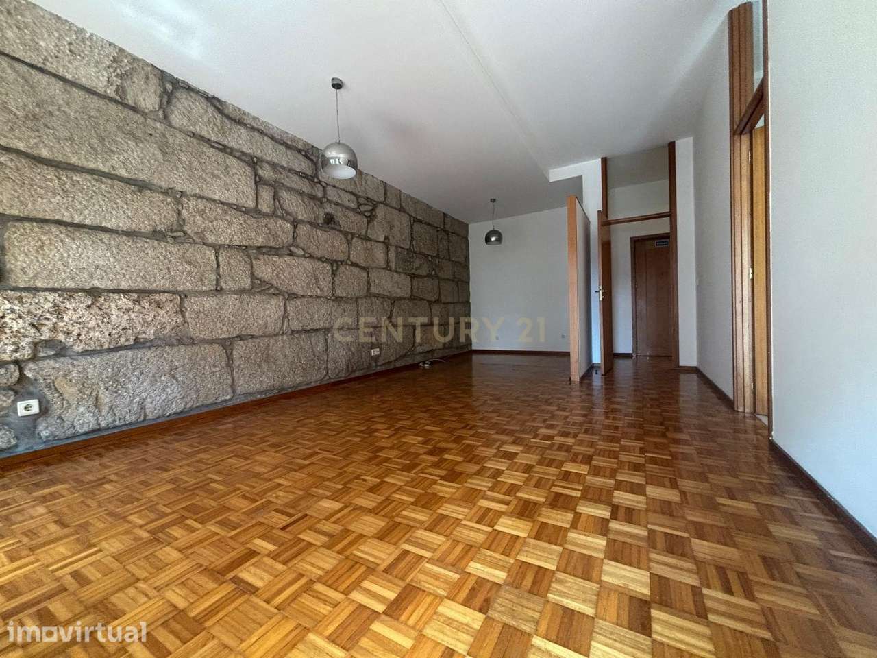 T0 Rua de Álvares Cabral, 371 – Porto | 54,30 m² - Grande imagem: 3/12