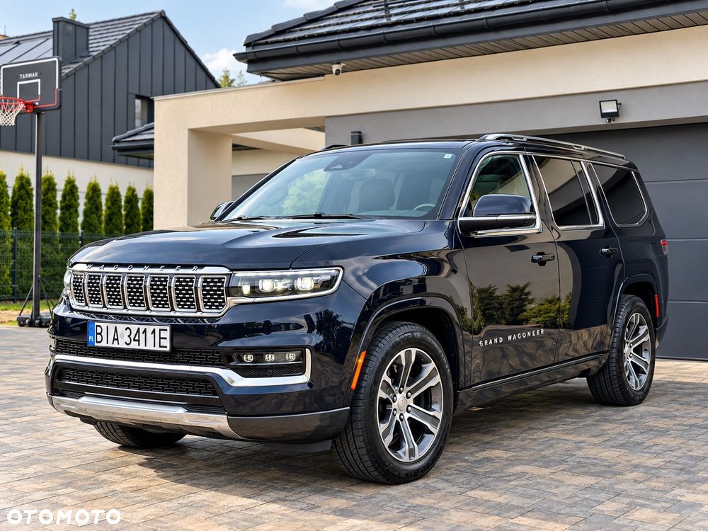 Jeep Grand Wagoneer - 2