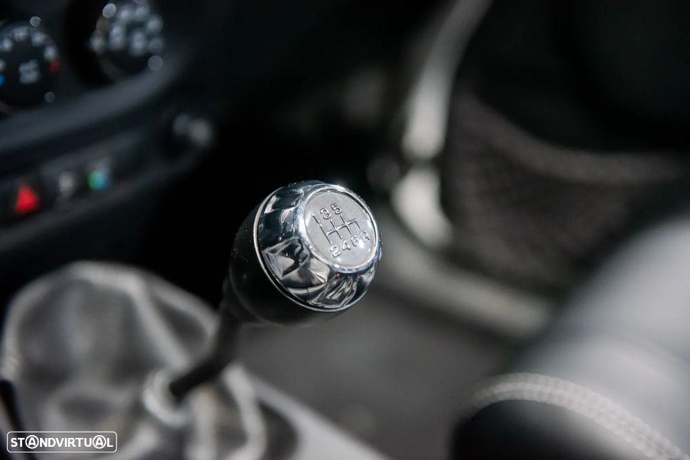 Jeep Wrangler Unlimited 2.8 CRD MTX Sahara Urban Edition - 30