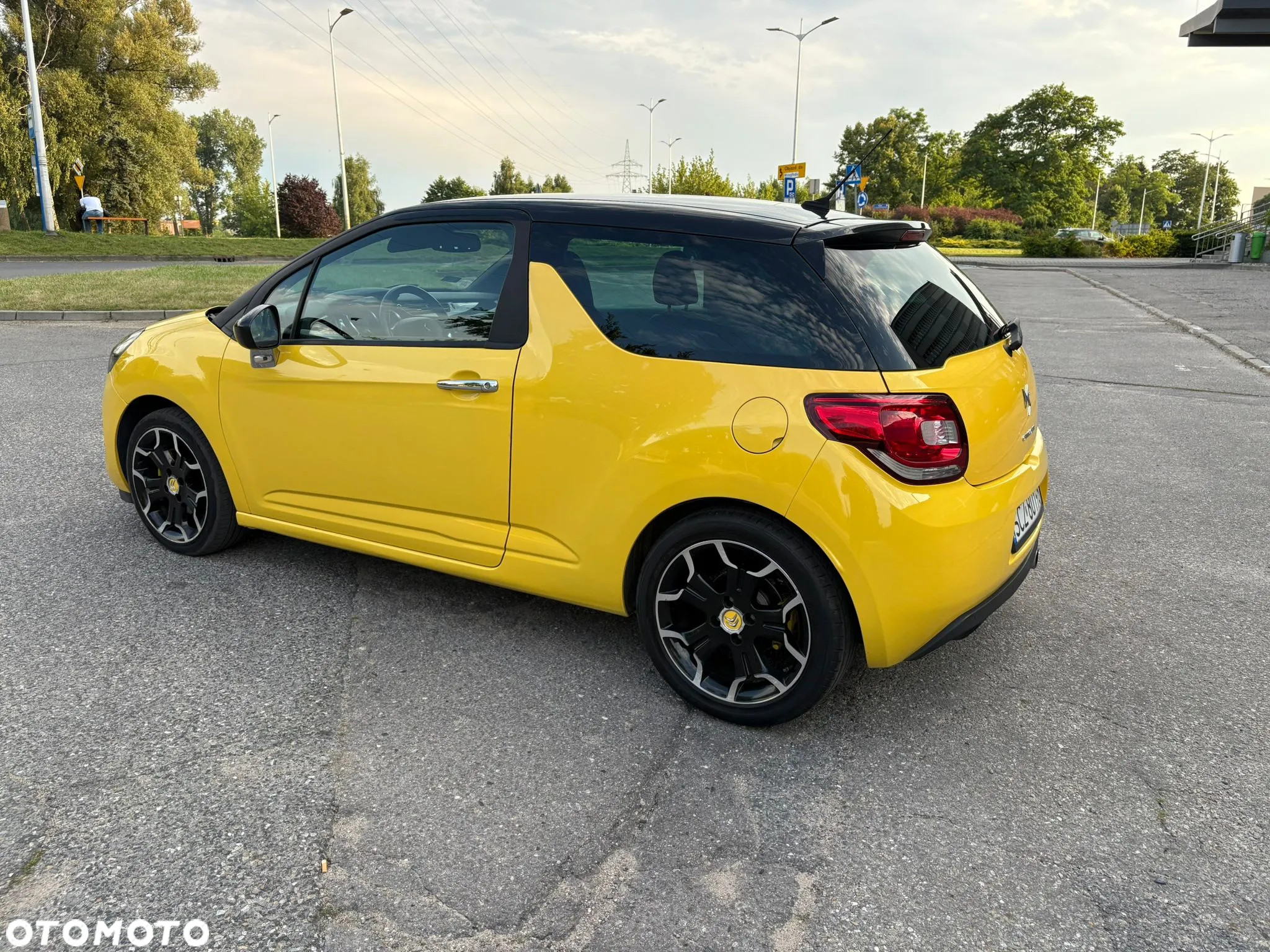 Citroën DS3 1.6 VTi SoChic - 4