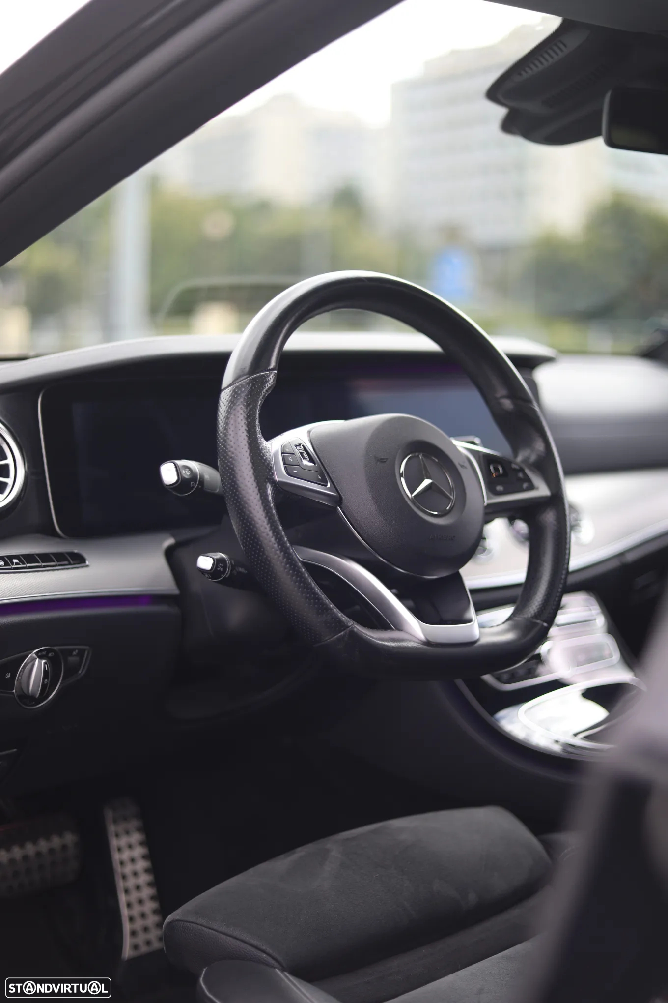 Mercedes-Benz E 220 d 9G-TRONIC AMG Line - 25