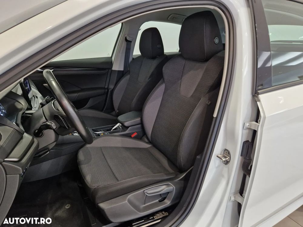 Skoda Octavia 1.5 TSI DSG MHEV Ambition - 8