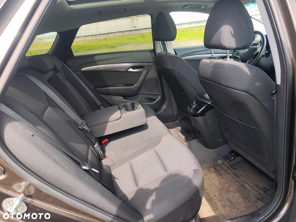Hyundai i40 1.7 CRDi Premium DCT - 9